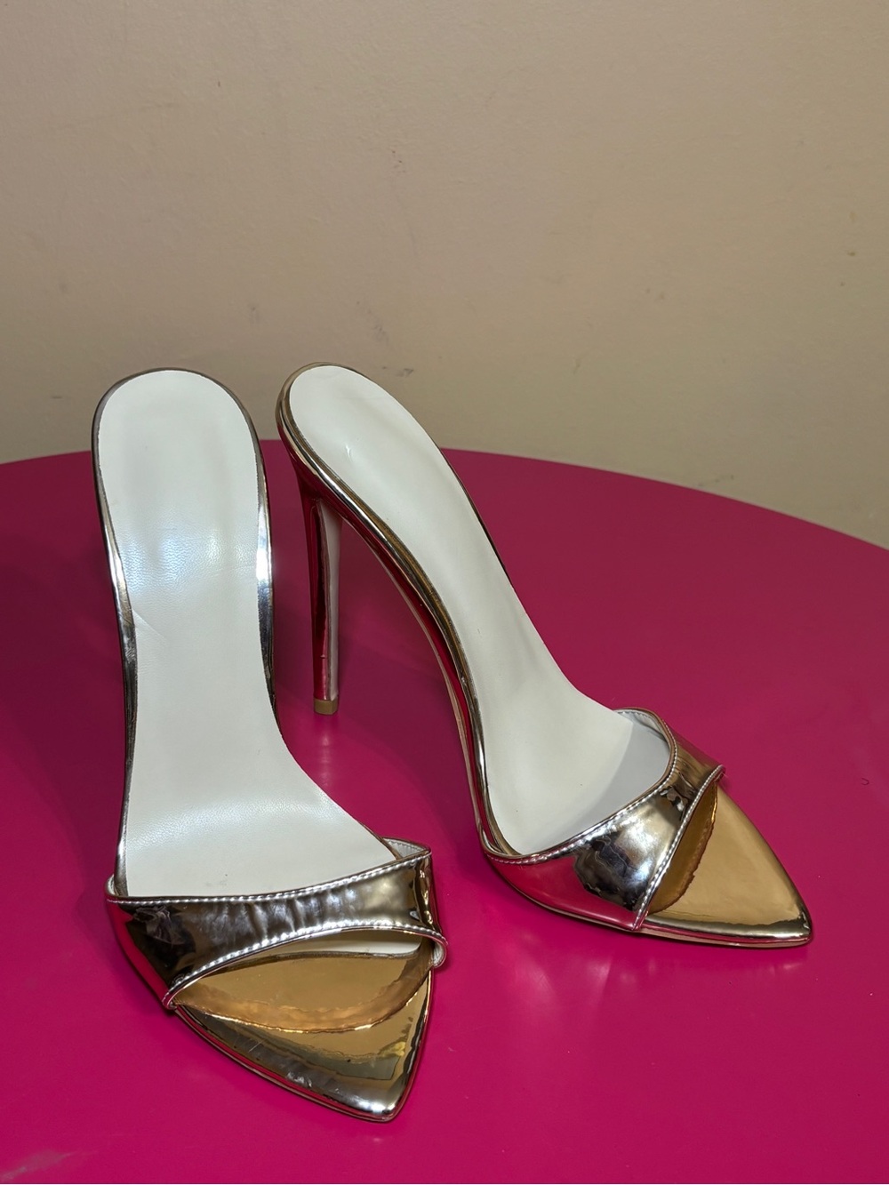 Metallic Gold Open-Toe High Heel Mule Size 7.5 - Picture 3 of 7